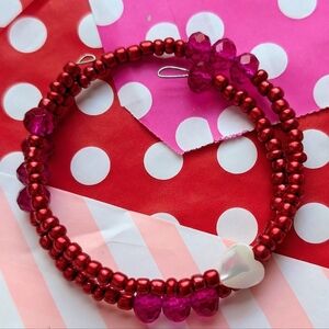 Red and fuscia handmade memory wire beaded bracelet
